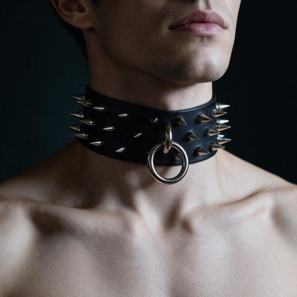 Productfoto: Leren halsband met spikes – Herenmodel