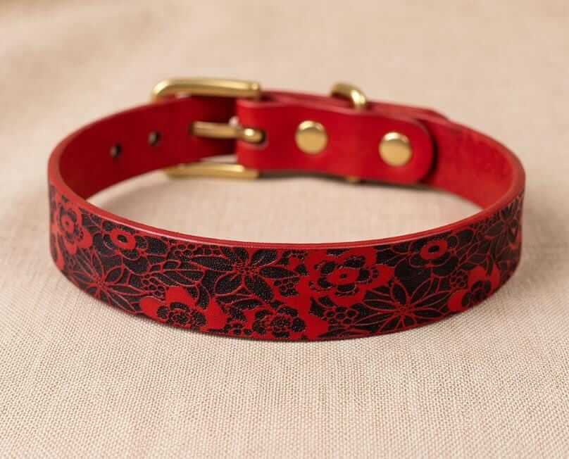Leren choker met bloemenmotief
