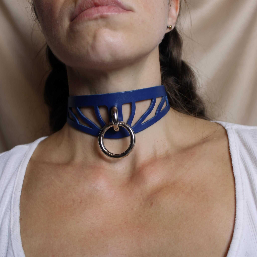 Smalle choker van Italiaans leer