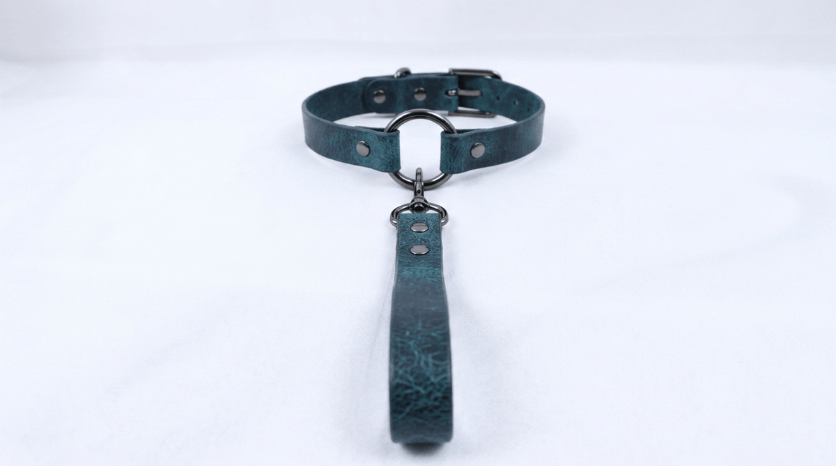 Productfoto: Leren halsband met lijn – Marmermotief