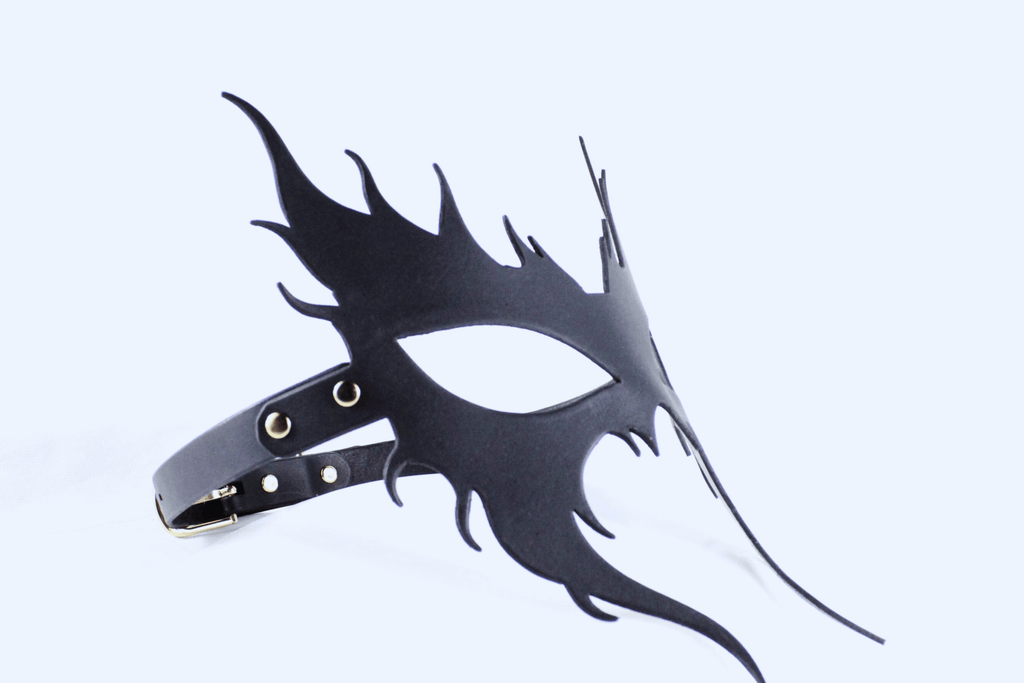 Productfoto: Leren masker met vlammenpatroon